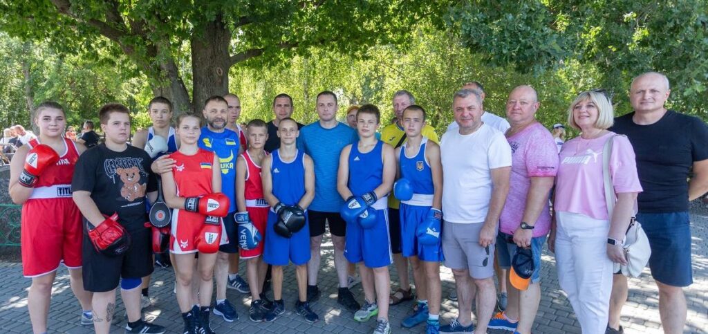 Спортивний захід на підтримку ЗСУ відбувся сьогодні на Лівобережжі Кам'янського - ФОТО