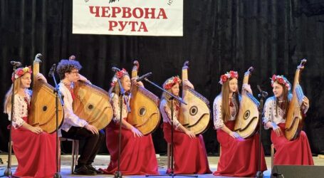 Кам’янські бандуристи підкорювали сцену Дніпровської філармонії ім. Л. Когана