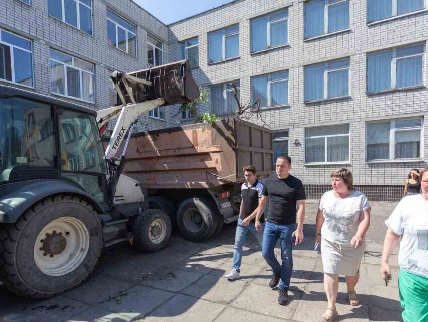 Заклади освіти Кам’янського готують до нового навчального року