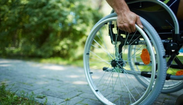 В Кам’янському планують оновити підхід для створення безбар’єрного середовища для осіб з інвалідністю та інших маломобільних груп населення