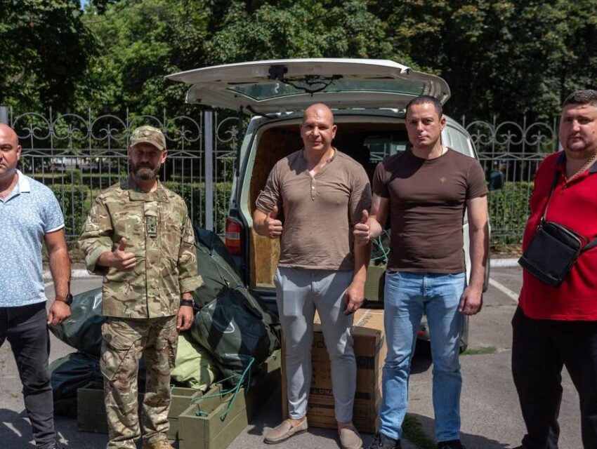 Квадрокоптери, намети та генератор: чергова допомога від Кам’янського поїхала до військових