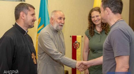 Мер Кам’янського зустрівся з благодійниками