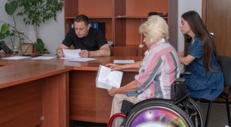 Міський голова Кам’янського провів особистий прийом городян та розповів, як контролюється виконання звернень