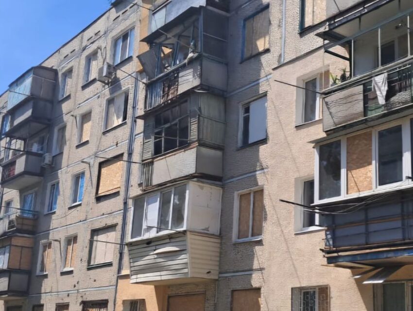 Троє людей постраждали сьогодні через артобстріли на Дніпропетровщині