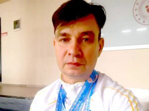 Андрій Шамардін: "Багато дітей, які займаються у мене, ростуть без батьків. Вважаю, що хтось повинен дати їм приклад сили, мужності та патріотизму" - ФОТО