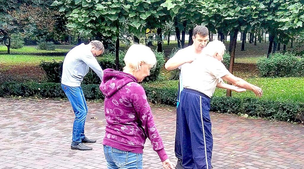 Андрій Шамардін: "Багато дітей, які займаються у мене, ростуть без батьків. Вважаю, що хтось повинен дати їм приклад сили, мужності та патріотизму" - ФОТО