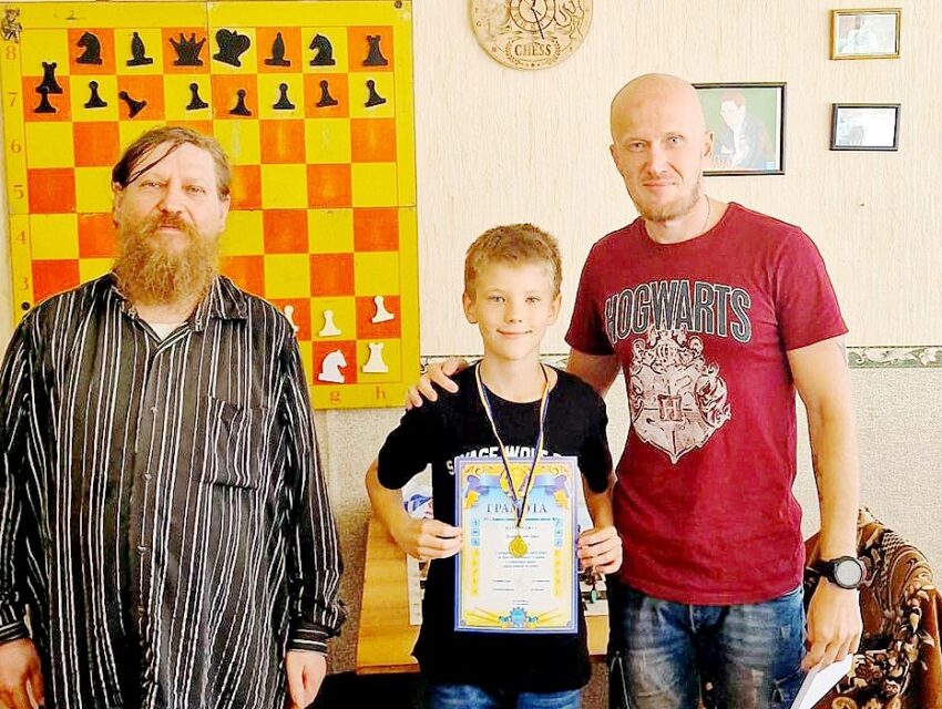 Давид Дунаєвський і Надія Губа виграли шахову першість ДЮСШ № 3 в Кам`янському