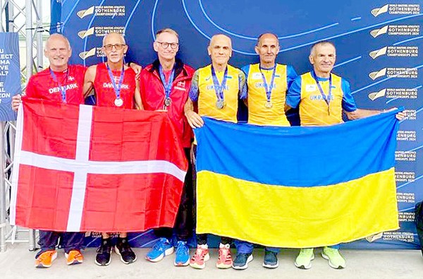 Кам`янчанин Василь Карпович став чемпіоном світу у півмарафонському забігу