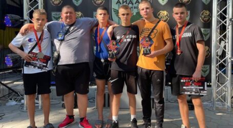 Бійці з Кам’янського стали переможцями турніру “King of the rings”