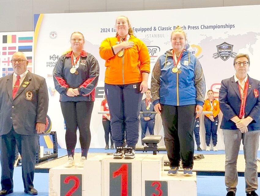 Кам`янчанка Віра Попруга стала бронзовою призеркою чемпіонату Європи з паверліфтингу