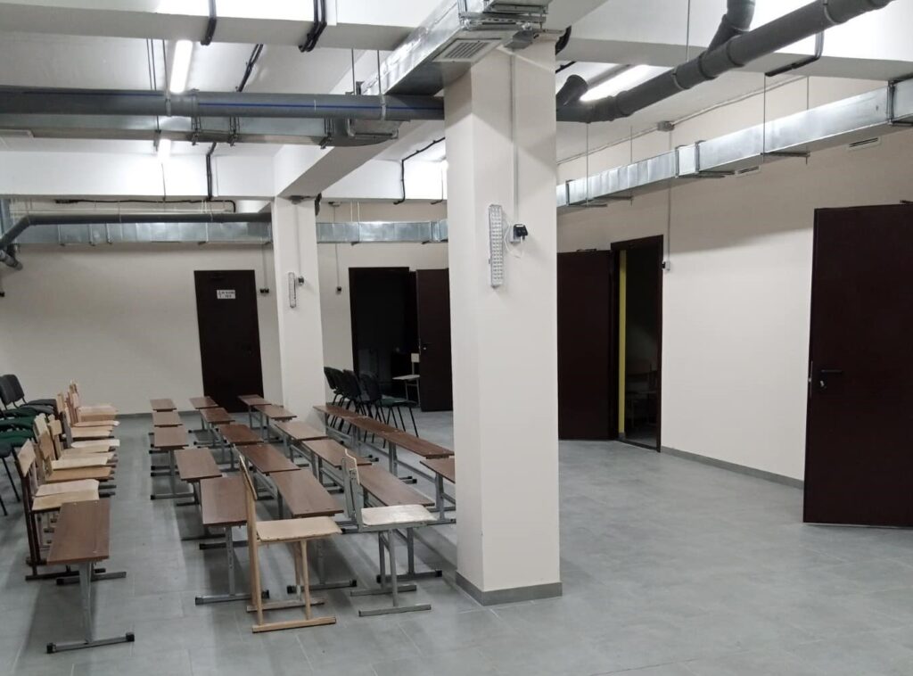 В Кам'янському перевіряють готовність закладів освіти до нового навчального року - ФОТО