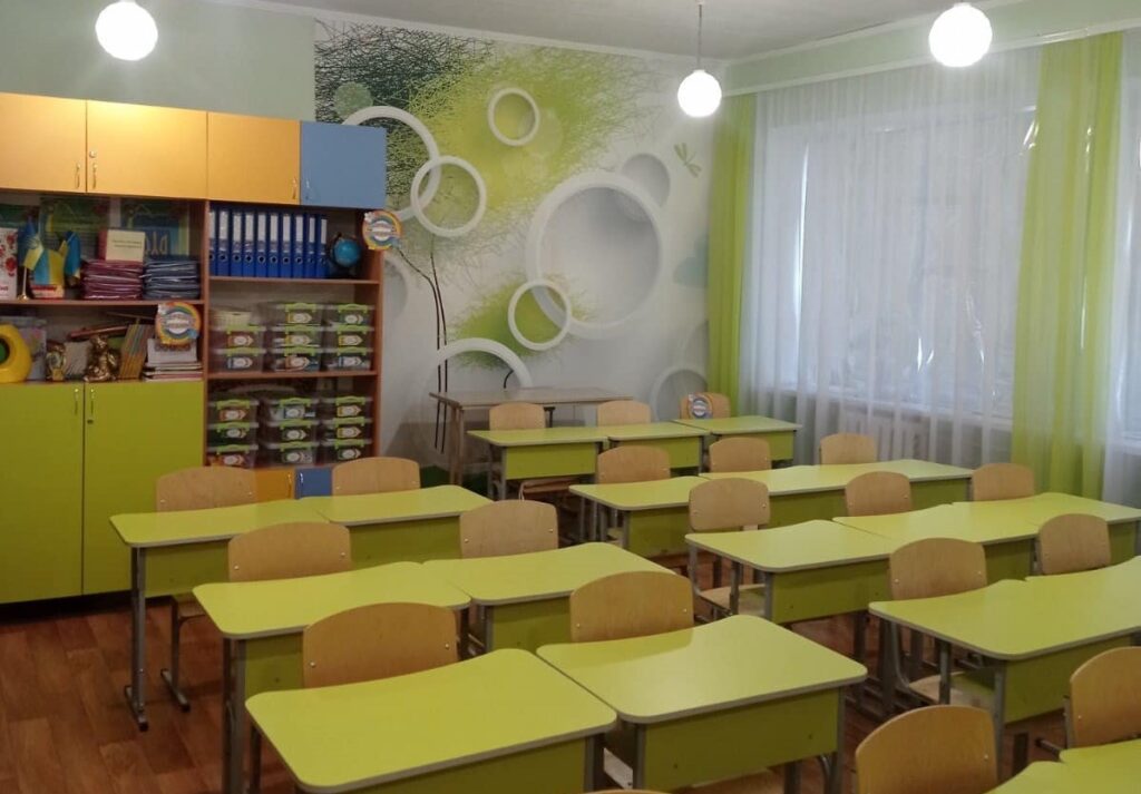 В Кам'янському перевіряють готовність закладів освіти до нового навчального року - ФОТО