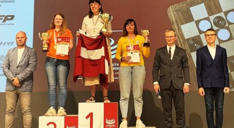 Кам`янчани повернулися з Латвії з бронзовими нагородами шашкового чемпіонату Європи