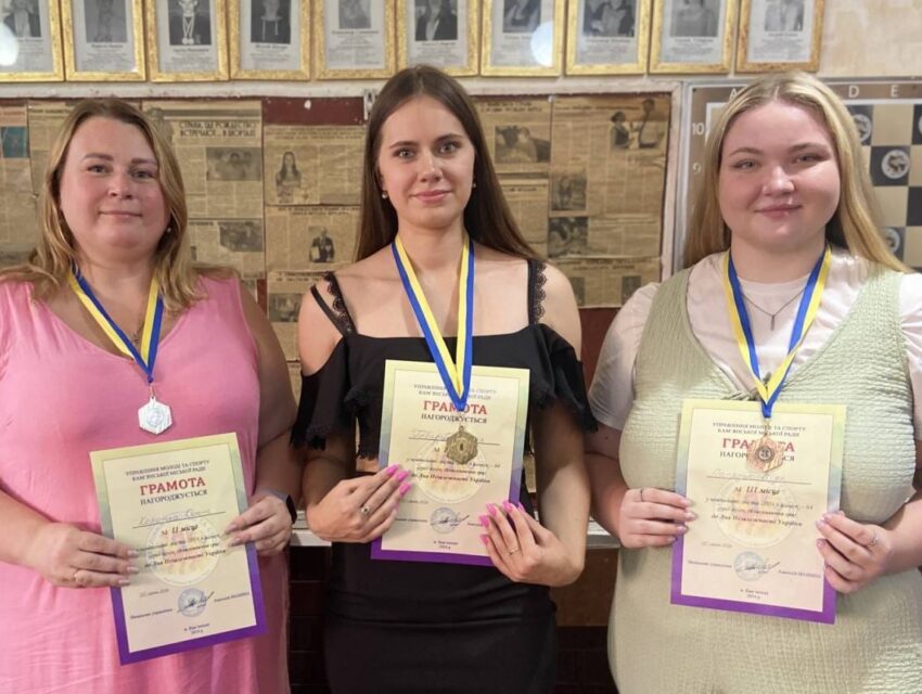 Визначилися призери чемпіонату Кам`янського з шашок-64