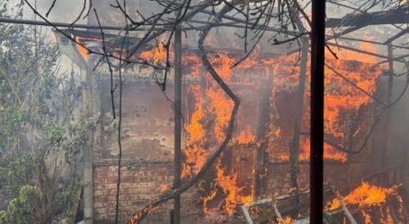 Над Дніпропетровщиною збили 5 шахедів, у Нікополі пошкодили «Укрпошту»