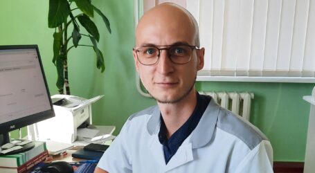 Сімейний лікар Валерій Дробков: «Я не маю чарівних ліків, щоб ото лежали вони у скриньці «для своїх», зате маю чарівне слово»