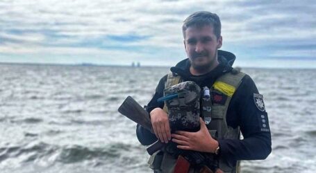 Слідчий з Кам’янського Ярослав Лаврентьєв: «У дворі — рясно цвіте вишня, а поруч – згорілий через пряме влучання дрона будинок»