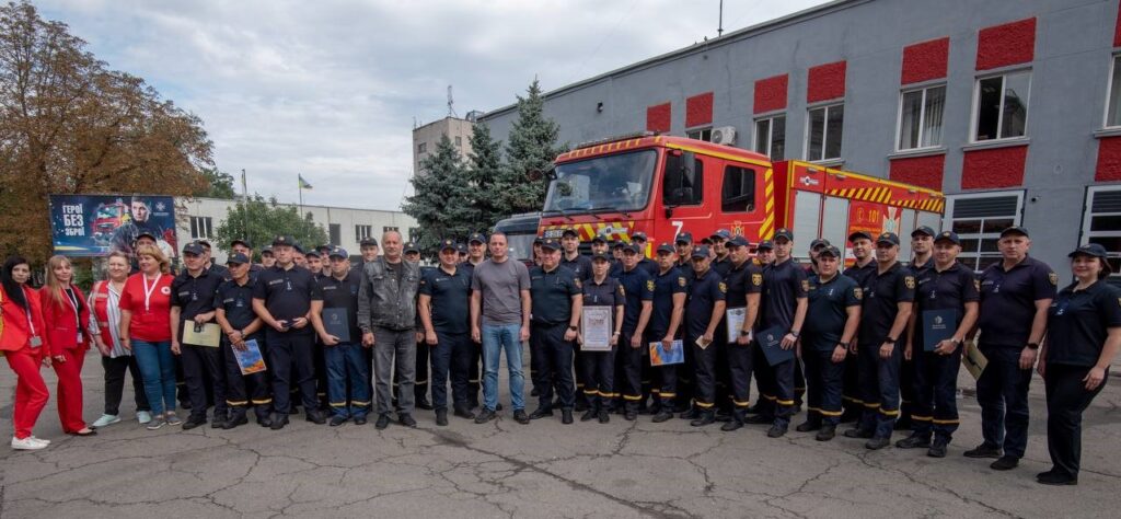 В Кам'янському з професійним святом вітали рятівників - ФОТО