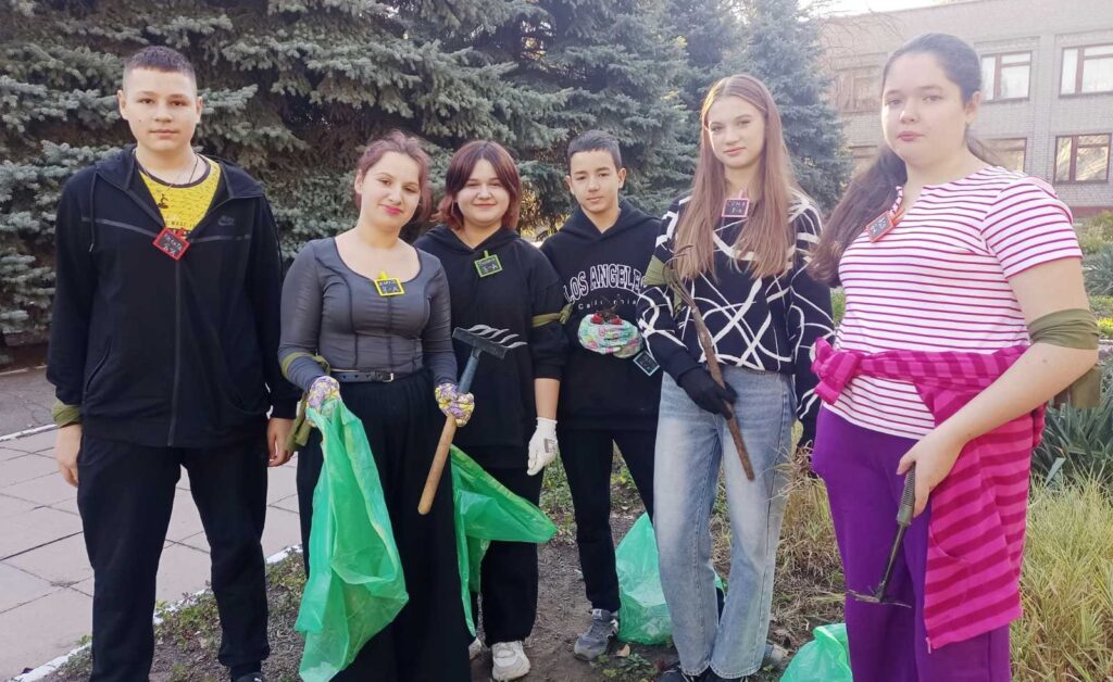Кам’янське долучилося до Всесвітнього Дня прибирання - ФОТО