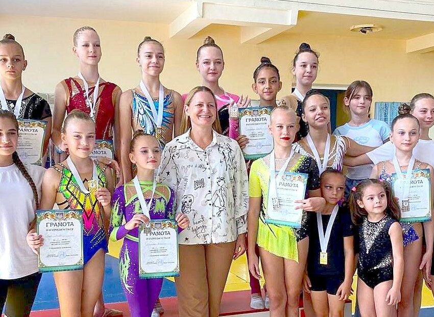 Перші у новому навчальному році змагання з художньої гімнастики відбулися у Кам`янському