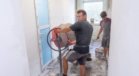 В лікарнях Кам’янського тривають ремонти