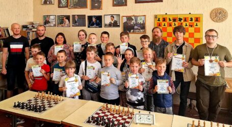 Віктор Гончар і Варвара Литвинова перемогли у шаховому турнірі в Кам`янському