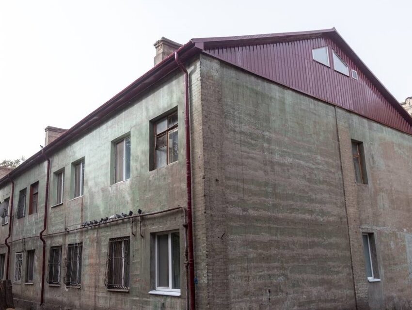 В Кам’янському відремонтували житловий будинок, де згоріла покрівля внаслідок пожежі