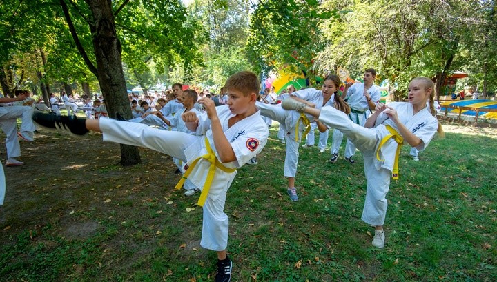 В Кам'янському відбувся «Парад чемпіонів» - ФОТО