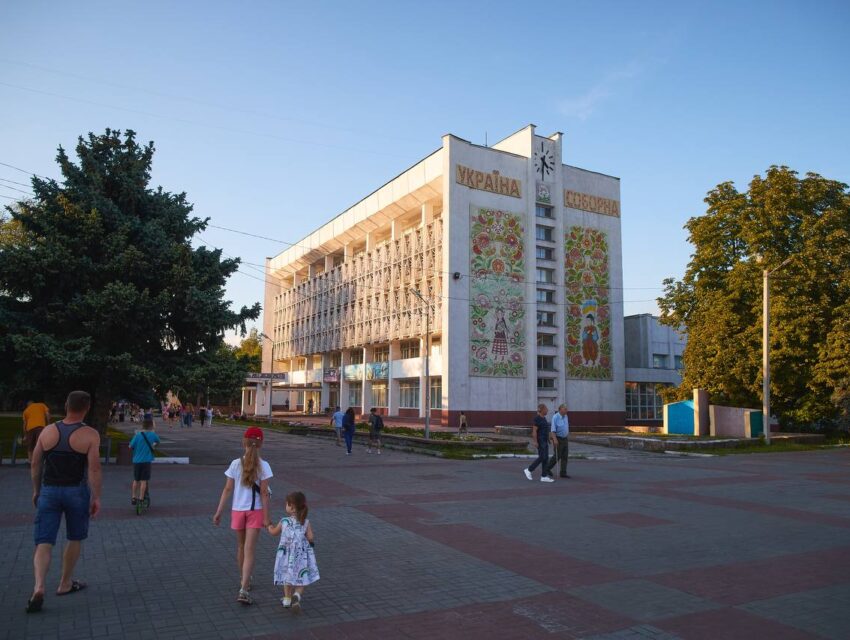З вечора до ранку ворог атакував один з районів Дніпропетровщини
