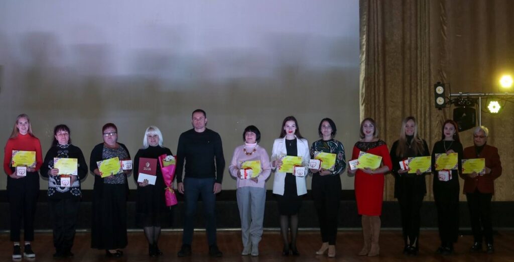 В Кам'янському мистецький проєкт «Арттерапія – лікуємо мистецтвом» матиме продовження - ФОТО
