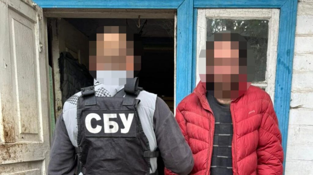 На Дніпропетровщині викрили чергового інформатора, який «зливав» ворогам інформацію про розташування військових - ФОТО