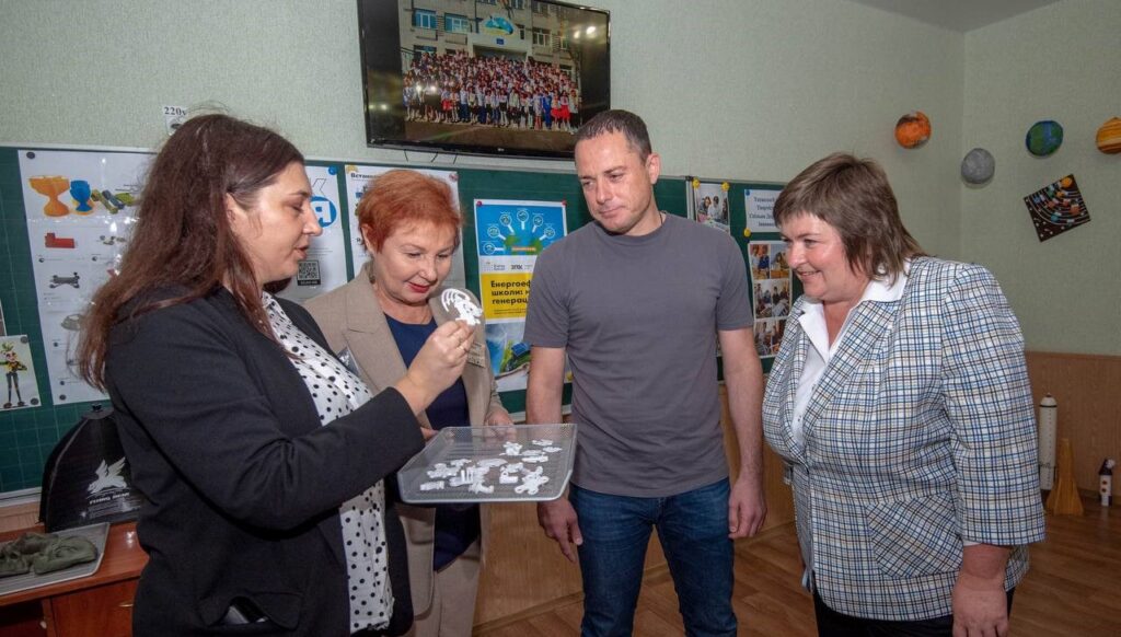 В освітніх закладах Кам'янського вже реалізовані проєкти програми«Бюджет участі. ДІТИ» - ФОТО