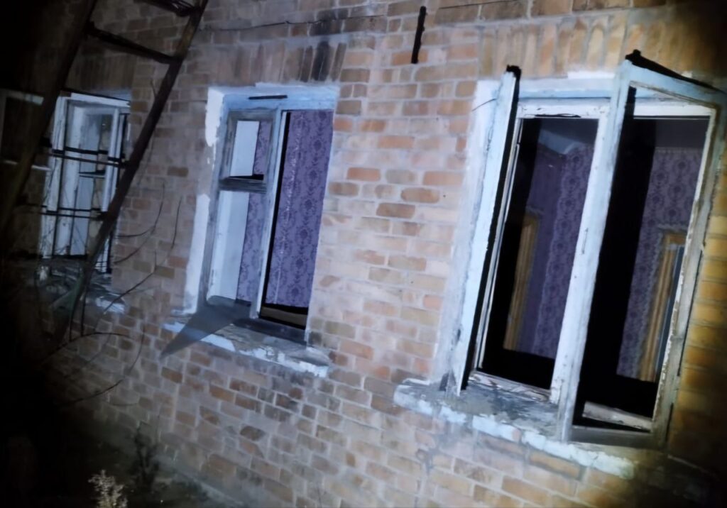 Ніч на Дніпропетровщині минула без атак, зранку ворог вдарив по одному з районів - ФОТО