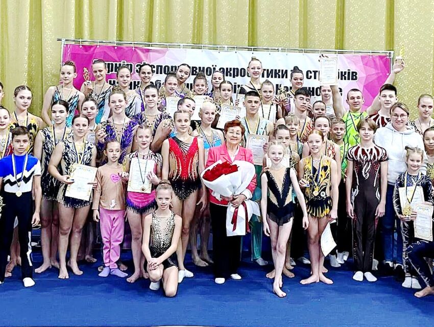 В Кам’янському відбувся Відкритий чемпіонат міста зі спортивної акробатики