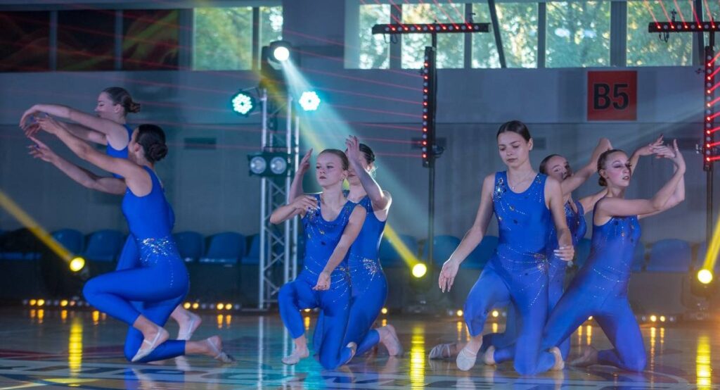Понад 200 учасників взяли участь у танцювальному фестивалі в Кам'янському  - ФОТО