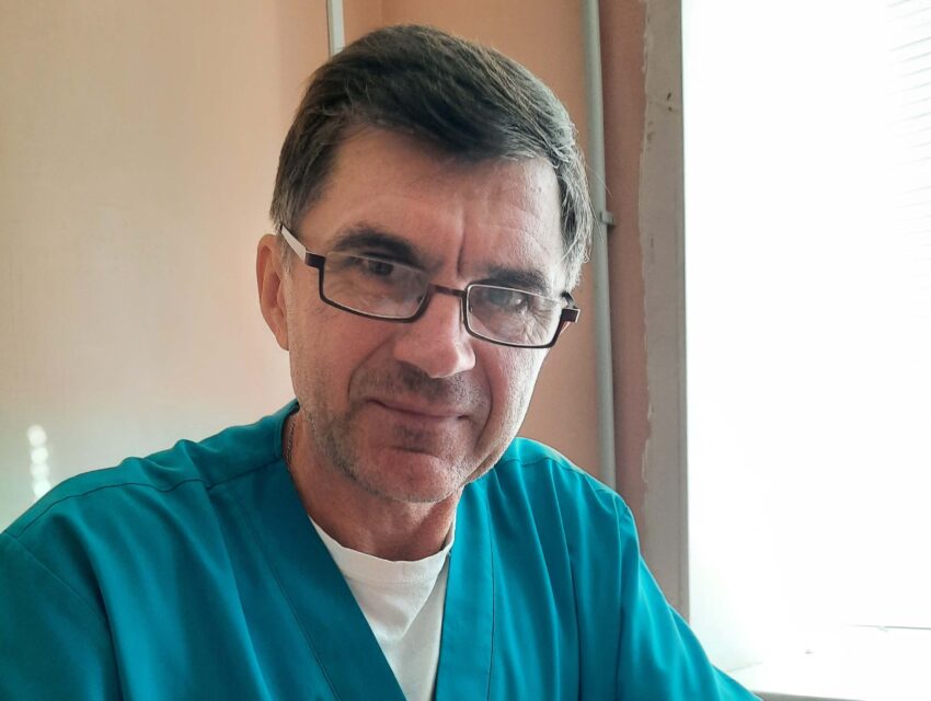 Михайло Буряк: «Війна не вкладається в моїй голові, бо тут і зараз ми з маленького пуп’яночка викохуємо людину, а там твориться дикунство»