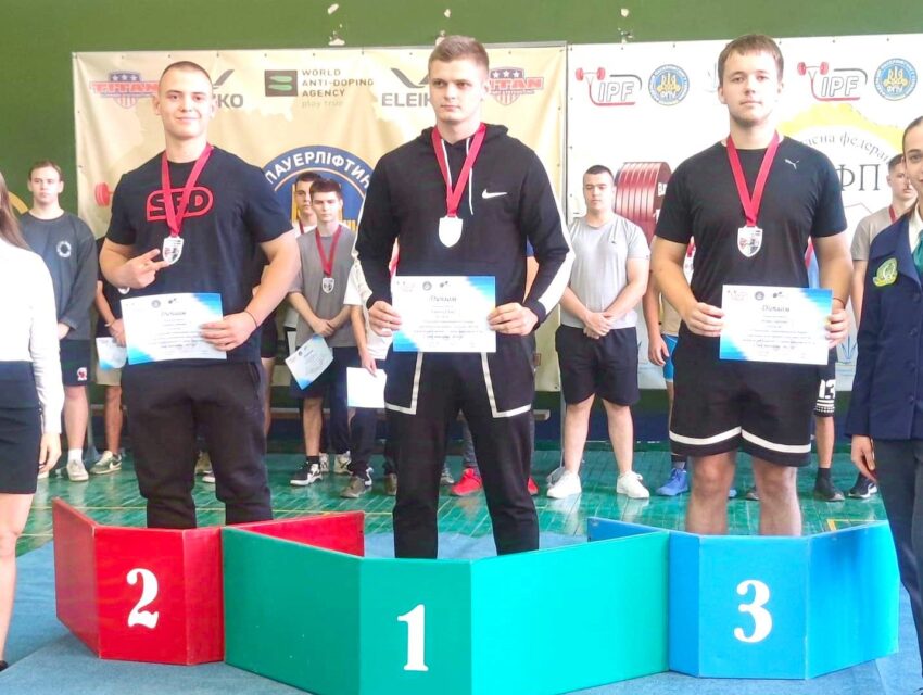 Паверліфтери з Кам`янського стали призерами чемпіонату Дніпропетровщини