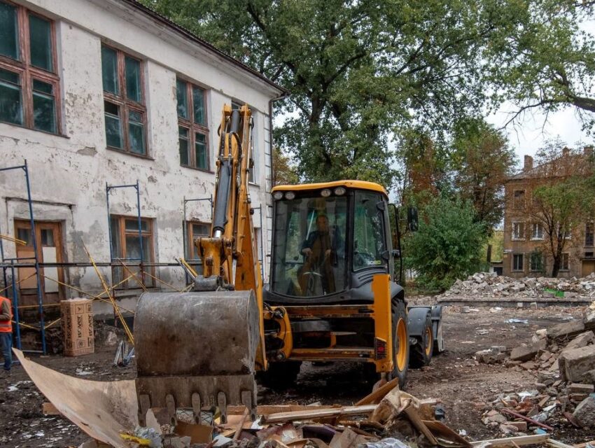 В школах Кам’янського тривають ремонти приміщень та укриттів