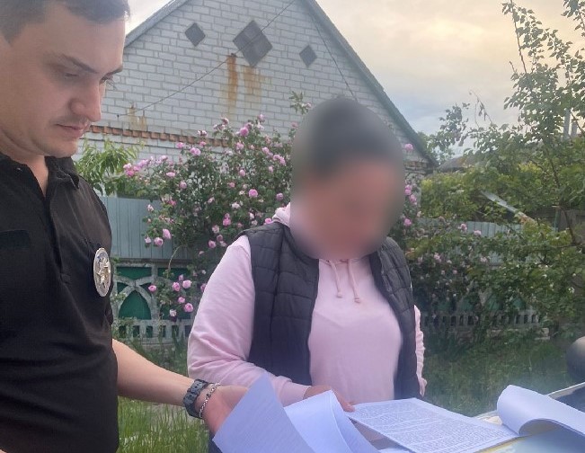 Фіктивні батьківство та шлюби з жінками з інвалідністю: на Дніпропетровщині викрили групу, яка допомагала чоловікам «відкосити» від мобілізації - ФОТО