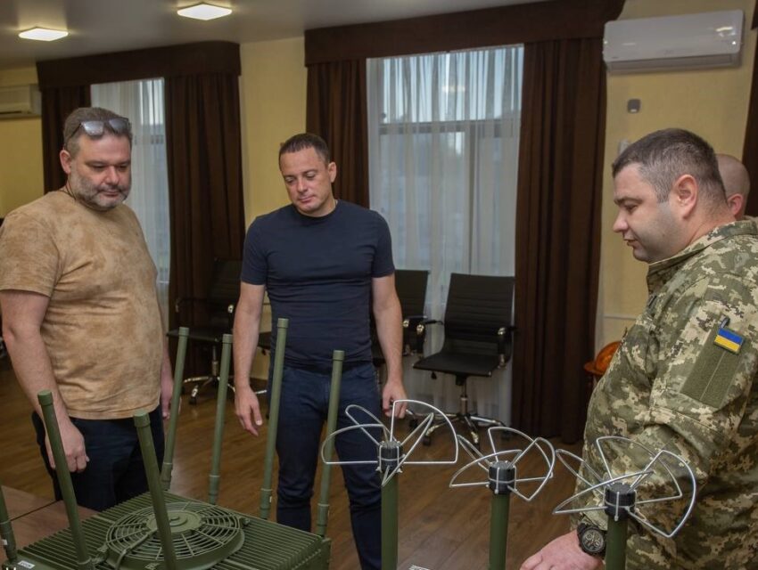 Кам’янське продовжує підтримувати захисників