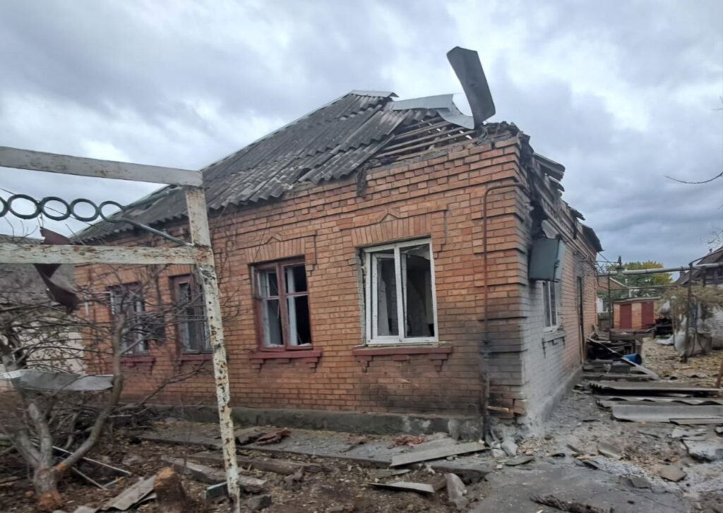 Внаслідок нічної атаки ворога на Дніпропетровщині пошкоджене промислове підприємство - ФОТО