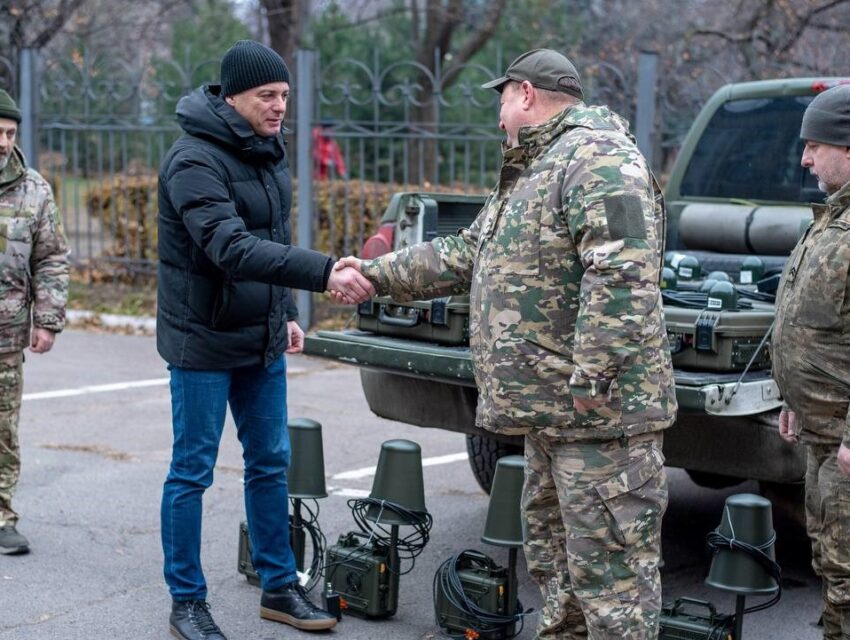 Кам’янське продовжує підтримувати наших захисників