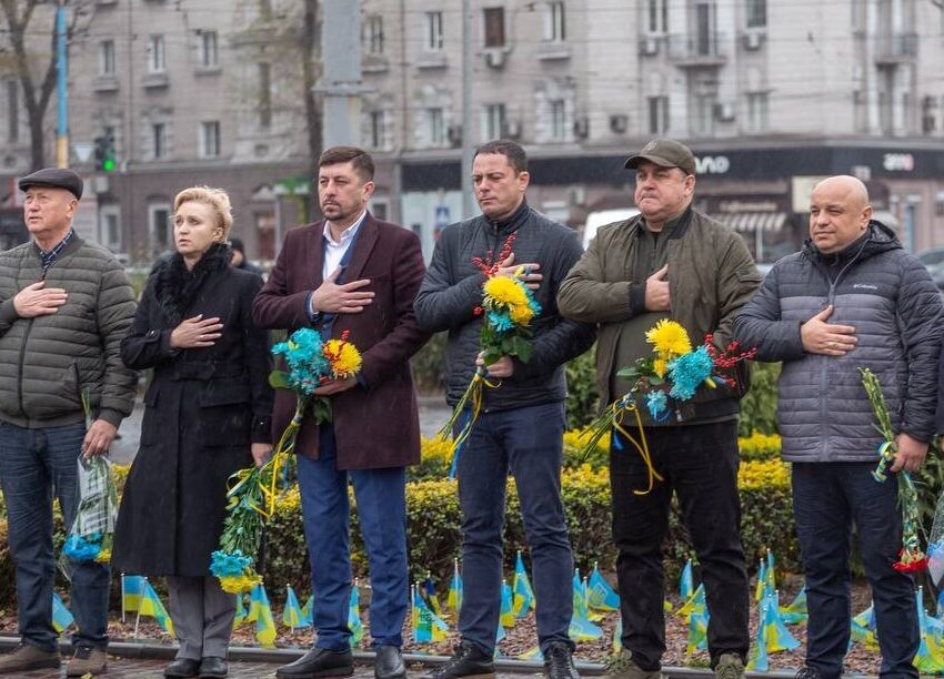 В Кам’янському в День Гідності та Свободи віддали шану загиблим за Україну