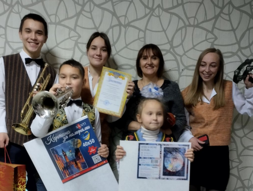 В Кам’янському відзначили учасників та переможців фестивалю «Скарби родинної криниці»