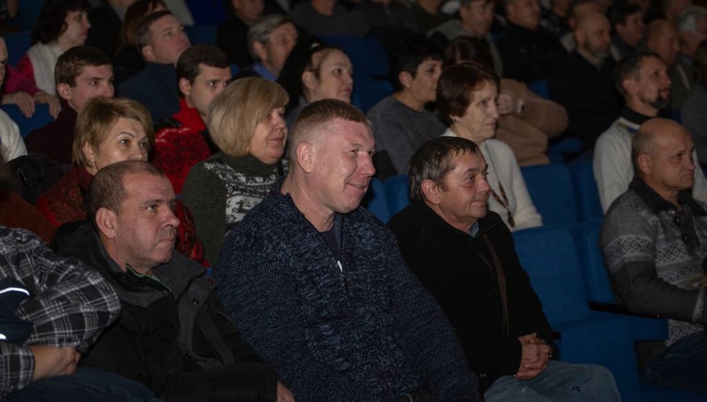Трамваю Кам'янського 89: працівників підприємства привітали та нагородили - ФОТО