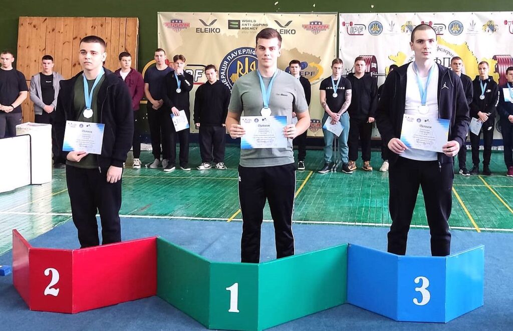 Кам`янські спортсмени стали призерами Кубка Дніпропетровщини з жиму лежачи - ФОТО
