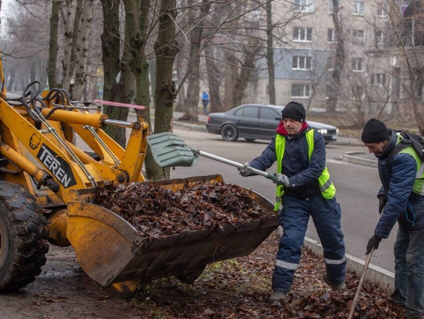 Мер Кам’янського проконтролював санітарний стан міста напередодні новорічних свят