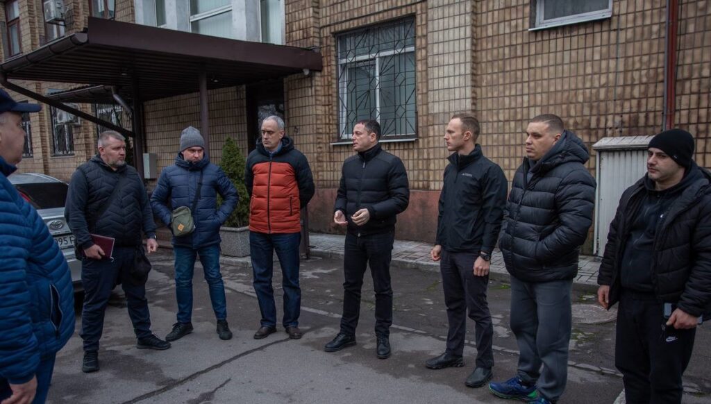 Мер Кам'янського проконтролював санітарний стан міста напередодні новорічних свят - ФОТО