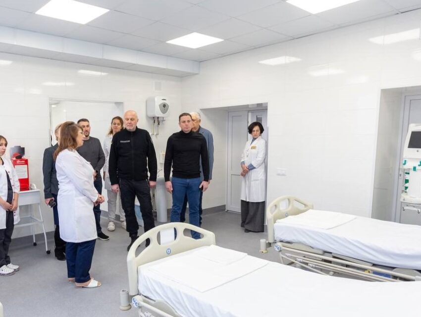 В Кам’янському ще одне відділення міської лікарні швидкої допомоги відкрили після капремонту