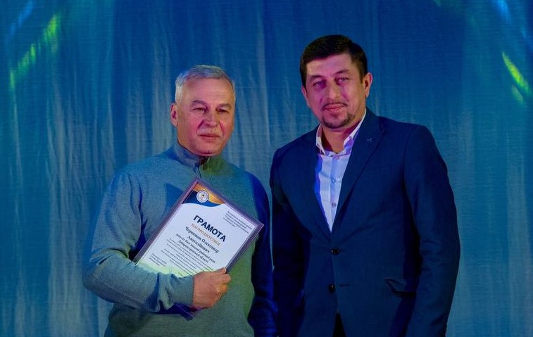 В Кам'янському з професійним святом вітали представників органів місцевого самоврядування - ФОТО